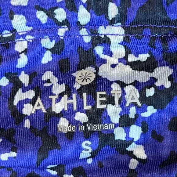 Athleta Pebble Be Free Knicker Crop Running Workout Leggings Sz S - Picture 10 of 10